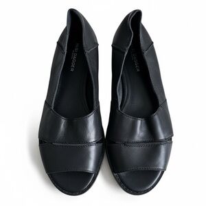 Kelsi Dagger Brooklyn Leather Peep Toe Flats Minimalist Slip-On Shoes Black 7.5